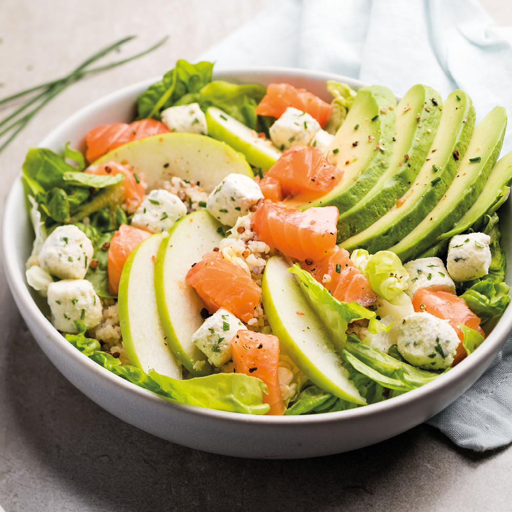 Salade au saumon, quinoa, avocat et pomme verte