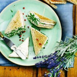 Mini-club sandwichs au jambon et concombre